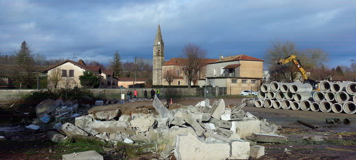 Eclose-Badinères : Les travaux de construction du vestiaire sportif ont commencés !