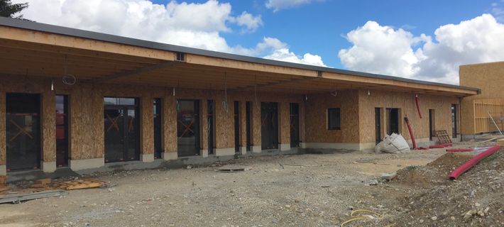 Avancement des travaux pour l'école et salle municipale de la commune des Eparres