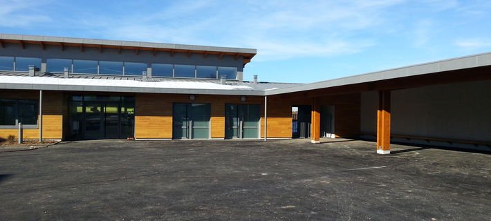 Construction d'un Groupe Scolaire Maternel et Elémentaire à Eclose-Badinières