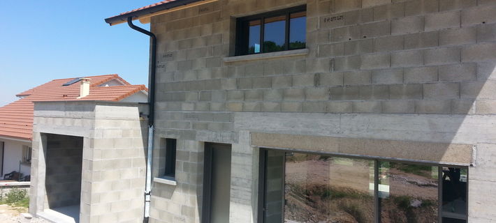 Maison neuve RT 2012 à bourgoin jallieu et ses environs : sur mesure à un coût constructeur !