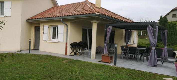 Extension d'une maison avec agrandissement du salon et création d'une suite parentale