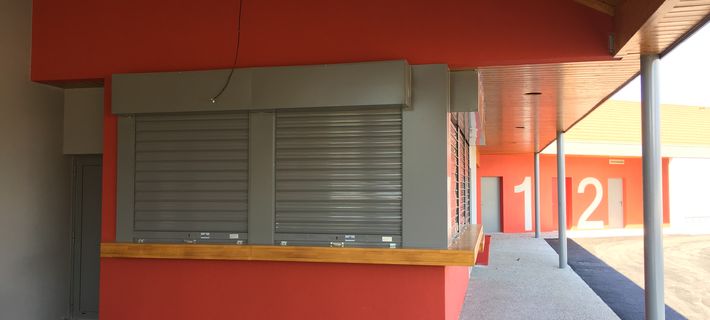 Vestiaires de Football avec local club