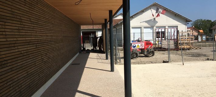 Renovation d'un groupe scolaire et construction d'une école maternelle