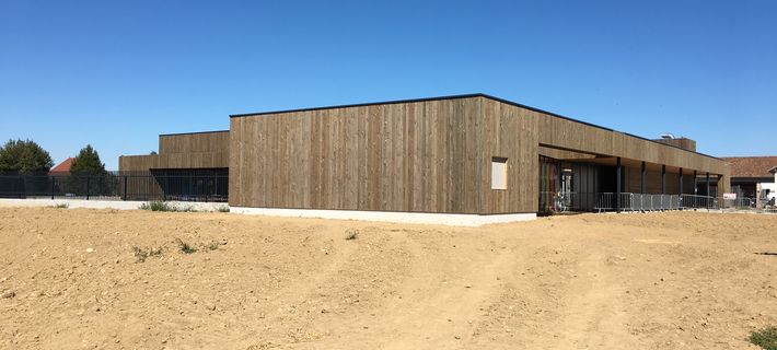 Renovation d'un groupe scolaire et construction d'une école maternelle